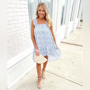 SALE🎉 NWT- Entro Blue and White Floral High Low Summer Dress